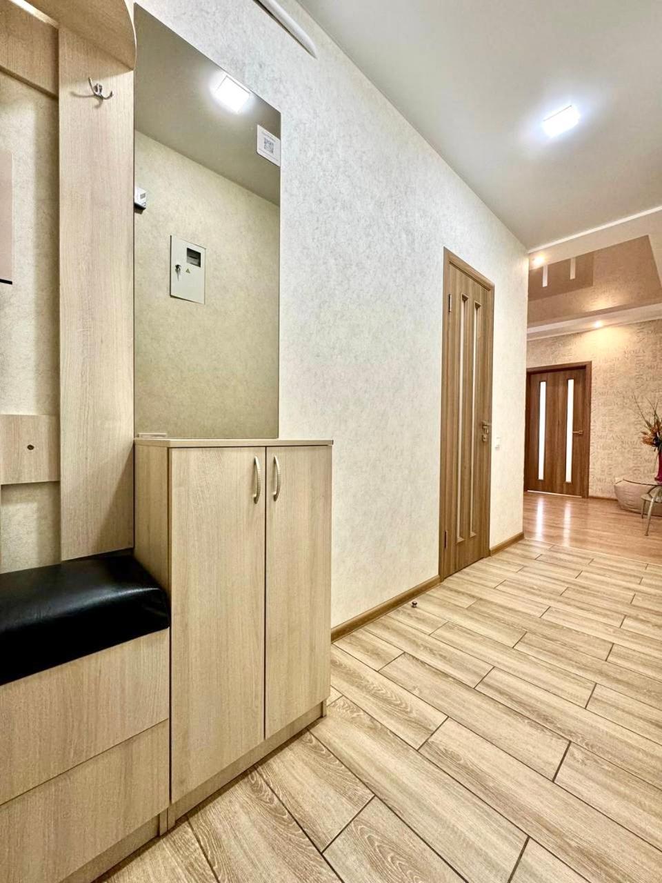 Apartpoltava Витончені Апартаменти Біля Лялькового Театру, Звітна Документація Для Відрядження, Банківський Чек Extérieur photo